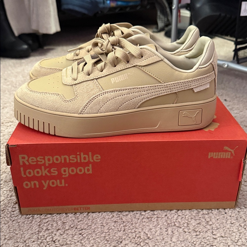 Puma-Carina Street
Platform Sneaker